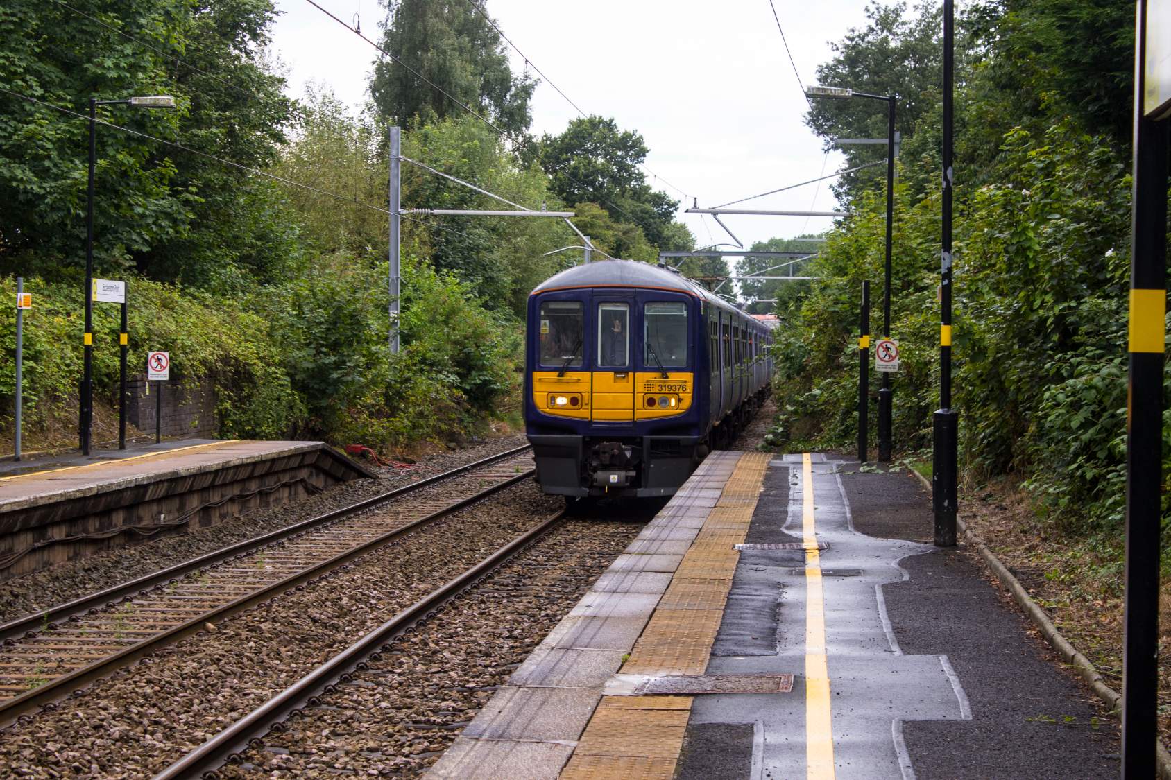 Solve Merseyrail City Line 08 08 2017 Merseyrail 08 08 2017 Eccleston Solve merseyrail city line 08 08 2017 merseyrail 08 08 2017 eccleston