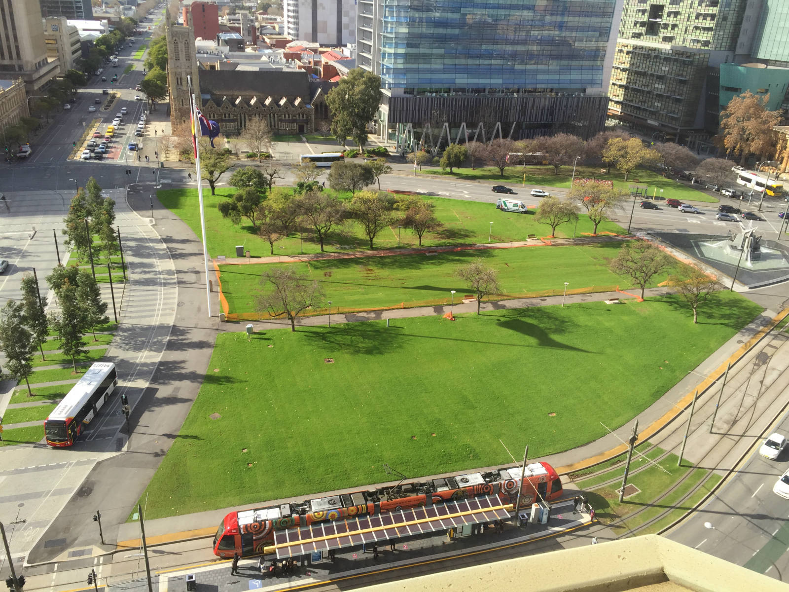 Solve Victoria square, Adelaide jigsaw puzzle online with 300 pieces