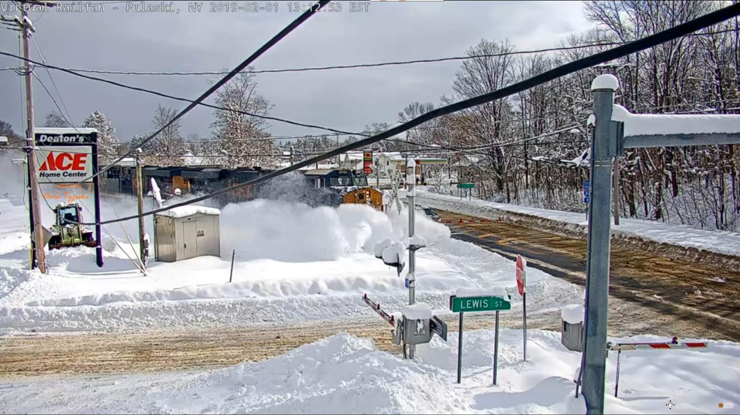 Solve Pulaski NY CSX3742 in the snow jigsaw puzzle online with 45 pieces