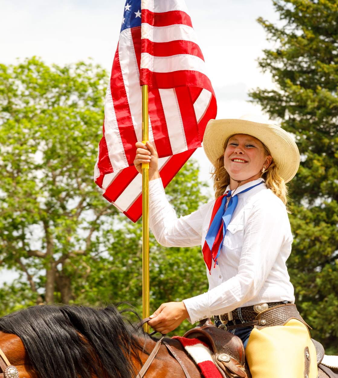 Solve RIDING HIGH IN THE SADDLE jigsaw puzzle online with 90 pieces