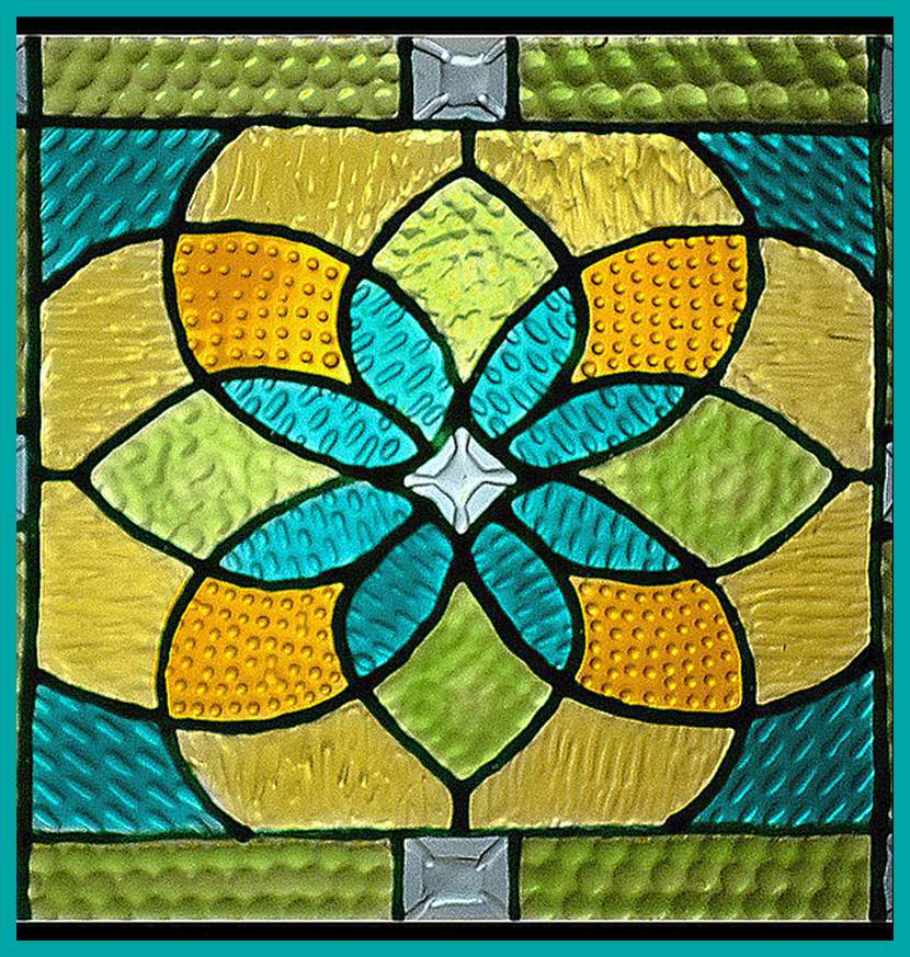 Solve Unique stained glass window jigsaw puzzle online with 64 pieces