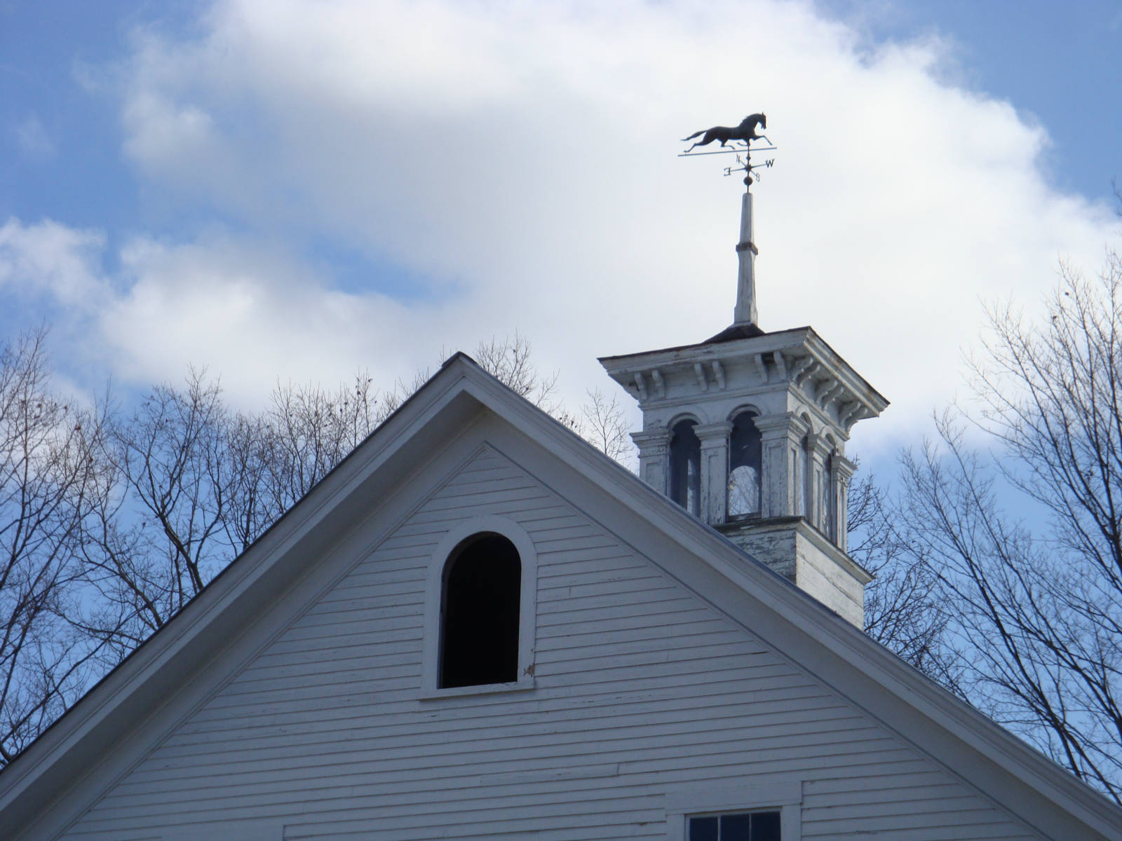 Solve Cupola jigsaw puzzle online with 266 pieces