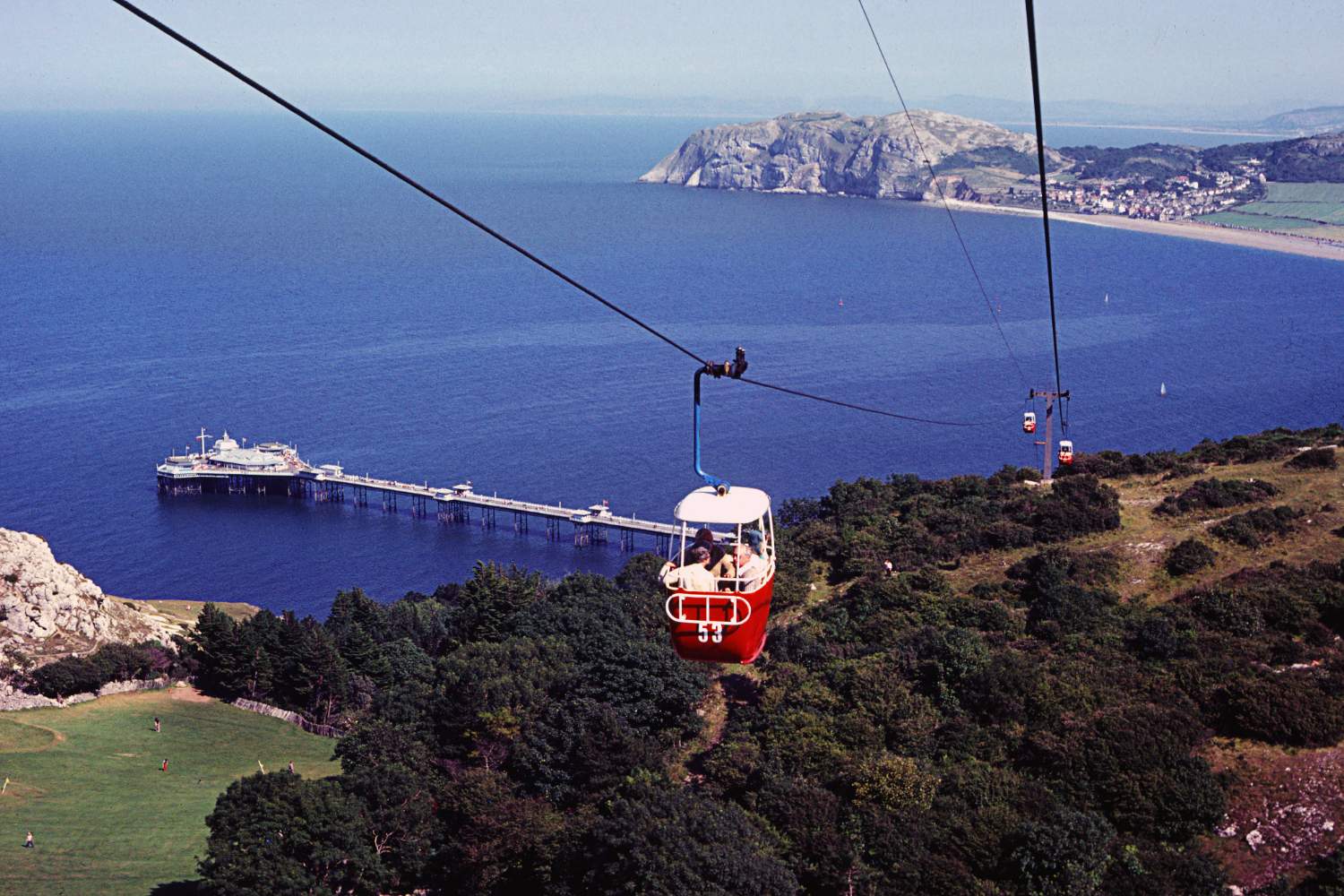Solve Llandudno Cable Car jigsaw puzzle online with 54 pieces