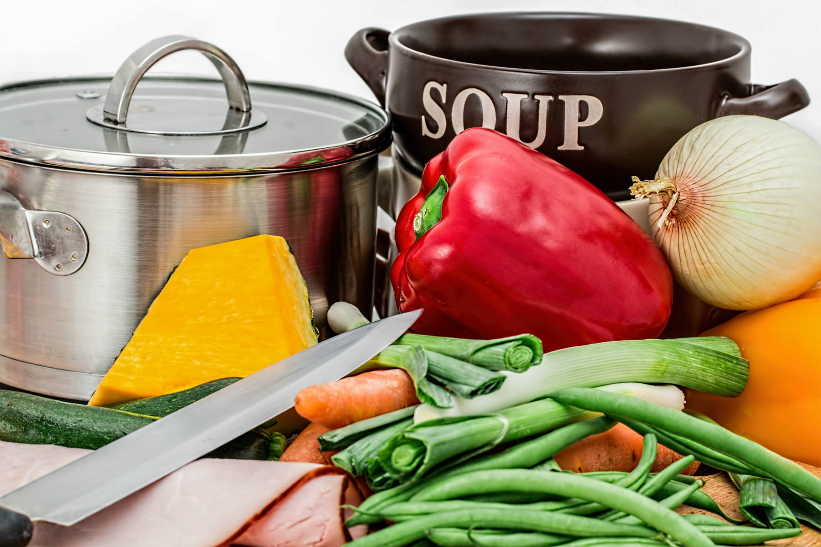 Solve Making Soup jigsaw puzzle online with 176 pieces