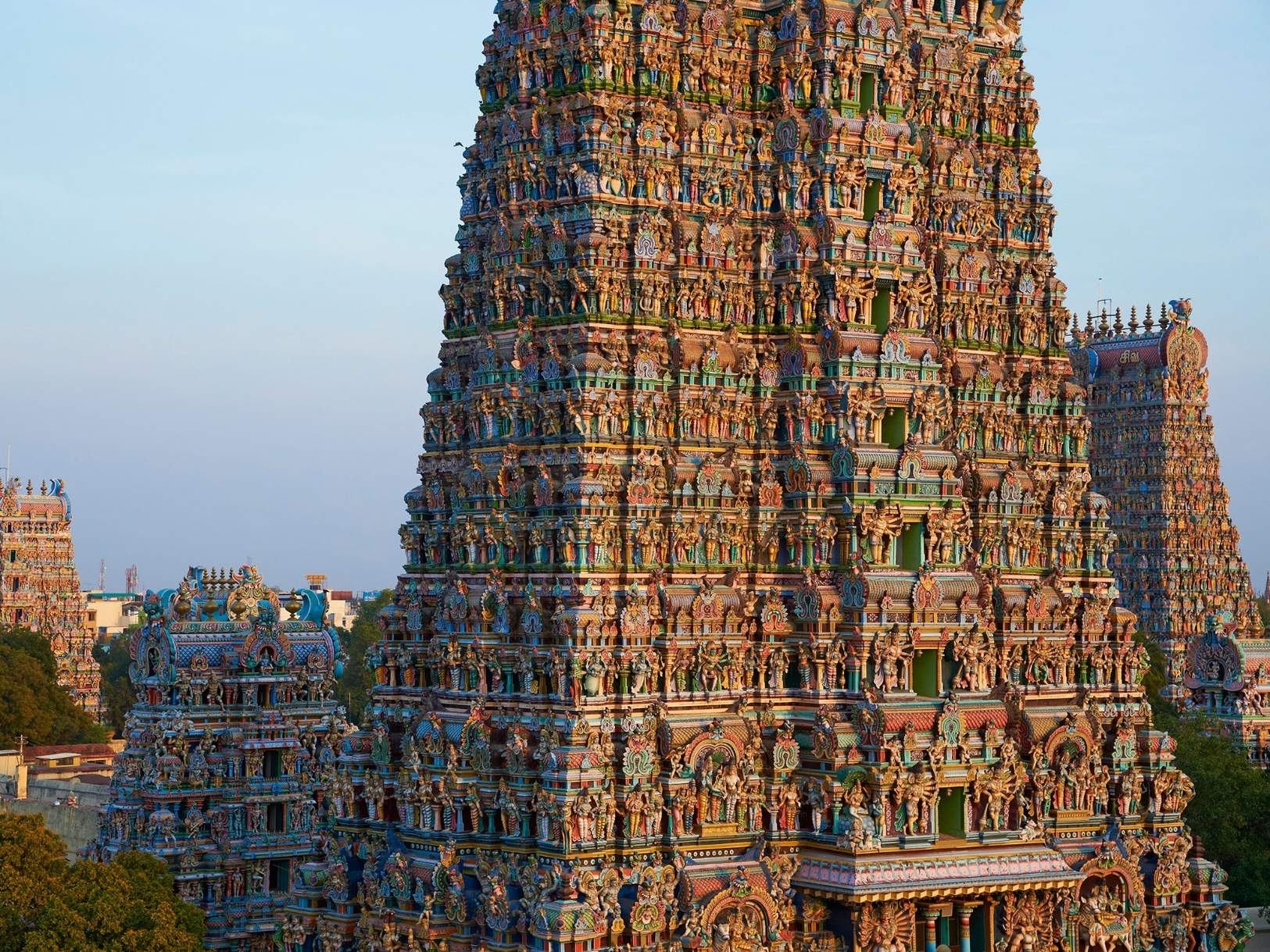 Solve Sri RanganathaswamyTemple in Tamil Nadu jigsaw puzzle online with