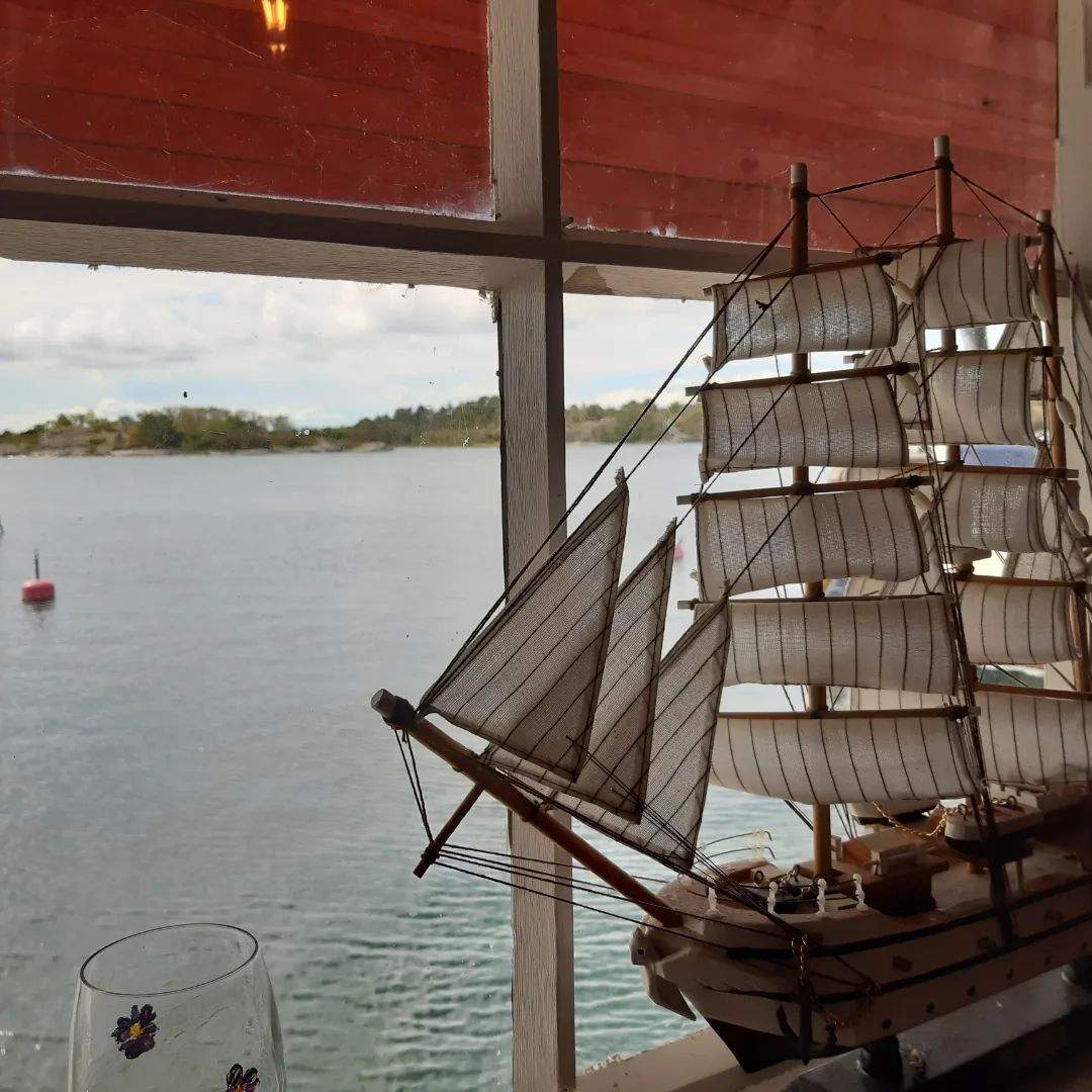 Solve Sottunga jigsaw puzzle online with 196 pieces