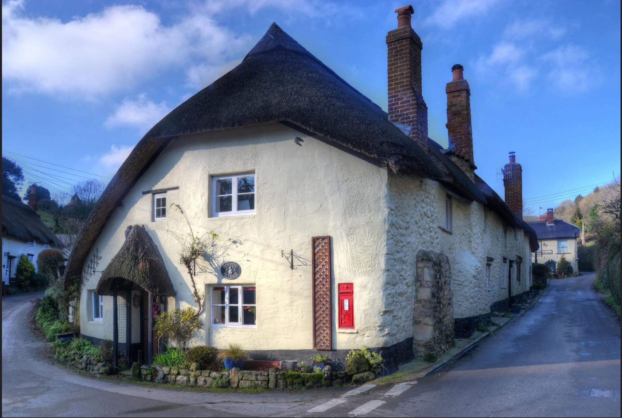Solve Beehive Cottage. Devon. UK. jigsaw puzzle online with