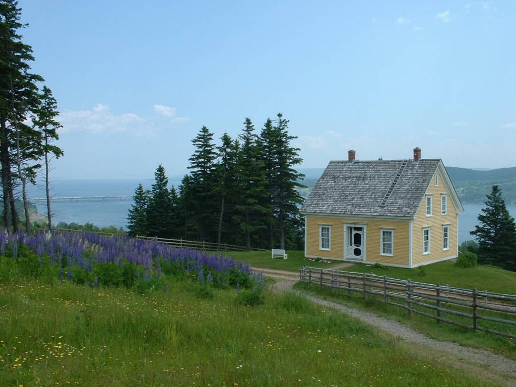 Solve Iona, Cape Breton jigsaw puzzle online with 300 pieces