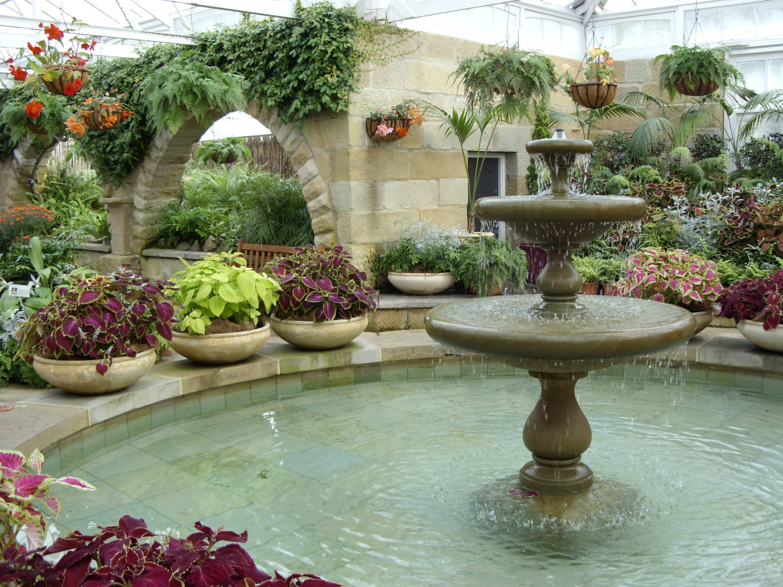 Solve Hobart Botanical gardens Tasmania jigsaw puzzle online with 336