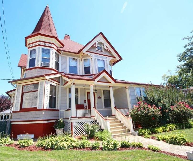 Solve Guyon Avenue, Staten Island, NY jigsaw puzzle online with 80 pieces