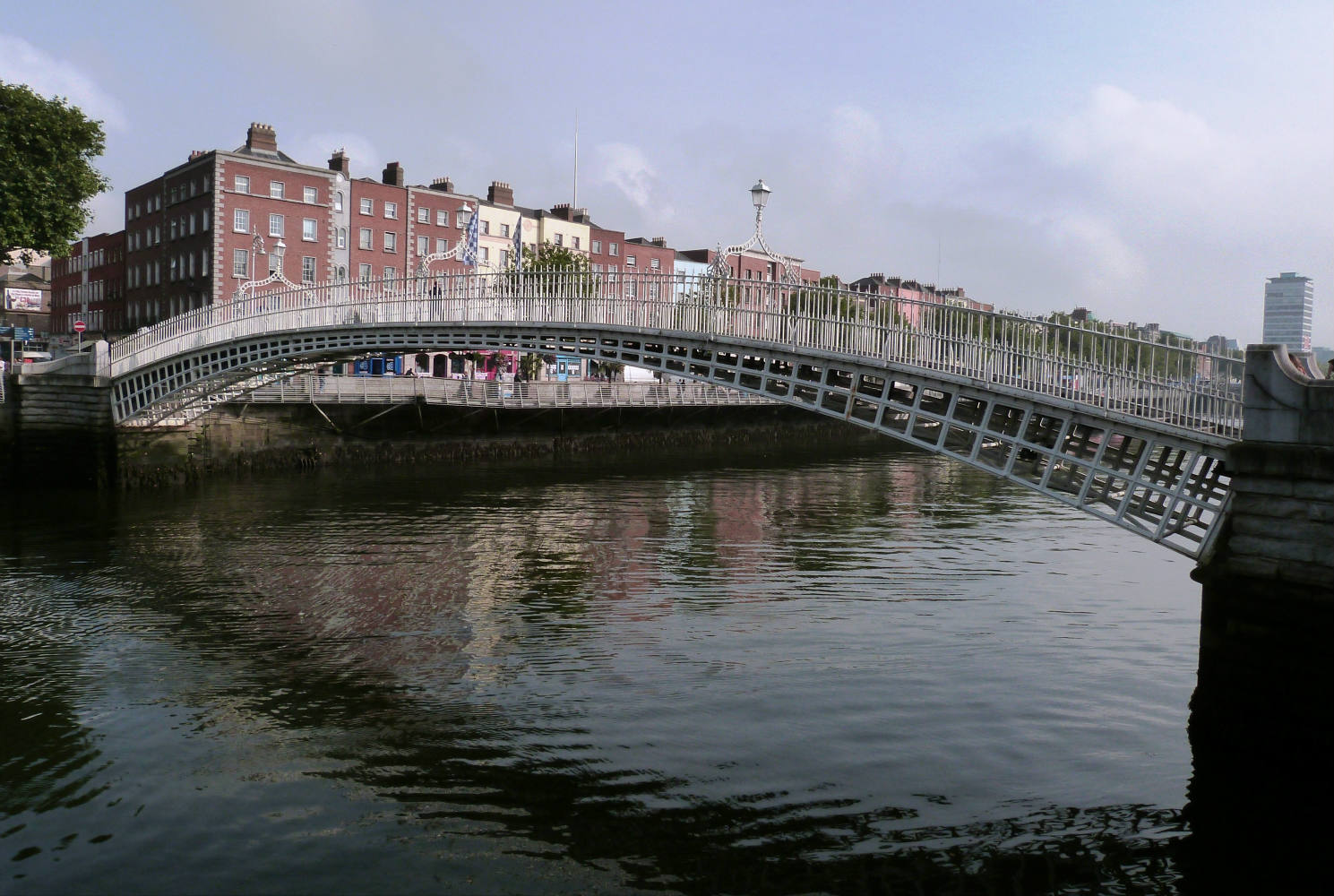 Solve Dublin jigsaw puzzle online with 150 pieces