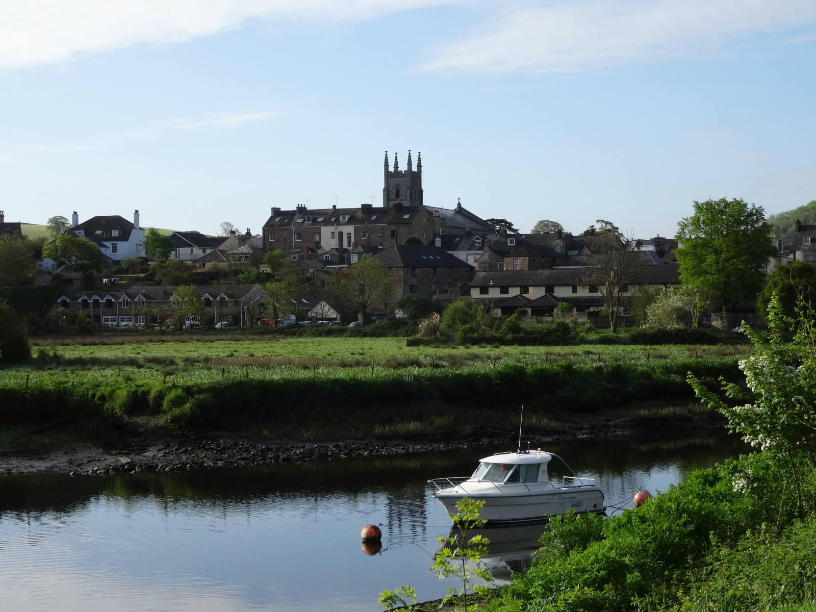 Solve Bridgetown, Totnes jigsaw puzzle online with 540 pieces