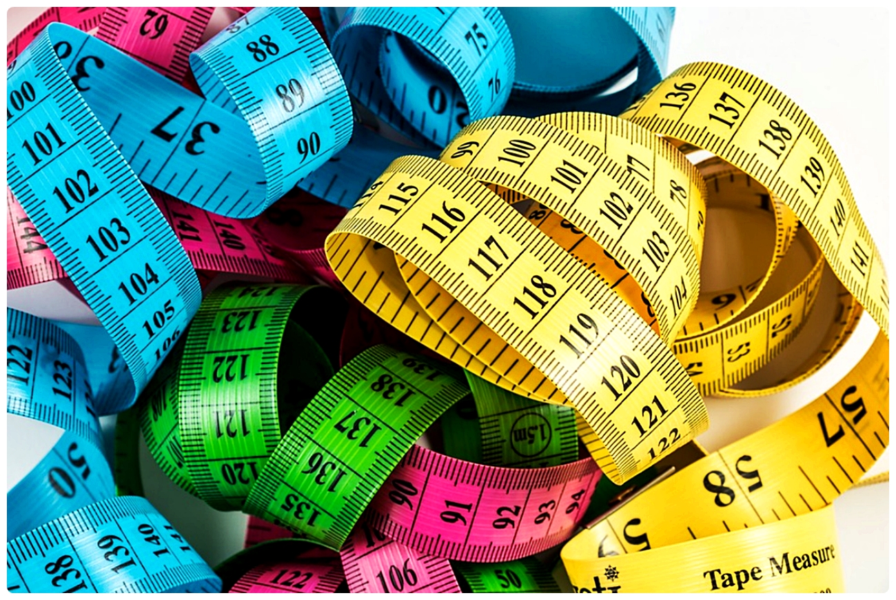 Solve Tape Measures in Blue, Yellow, Green, and Pink jigsaw puzzle