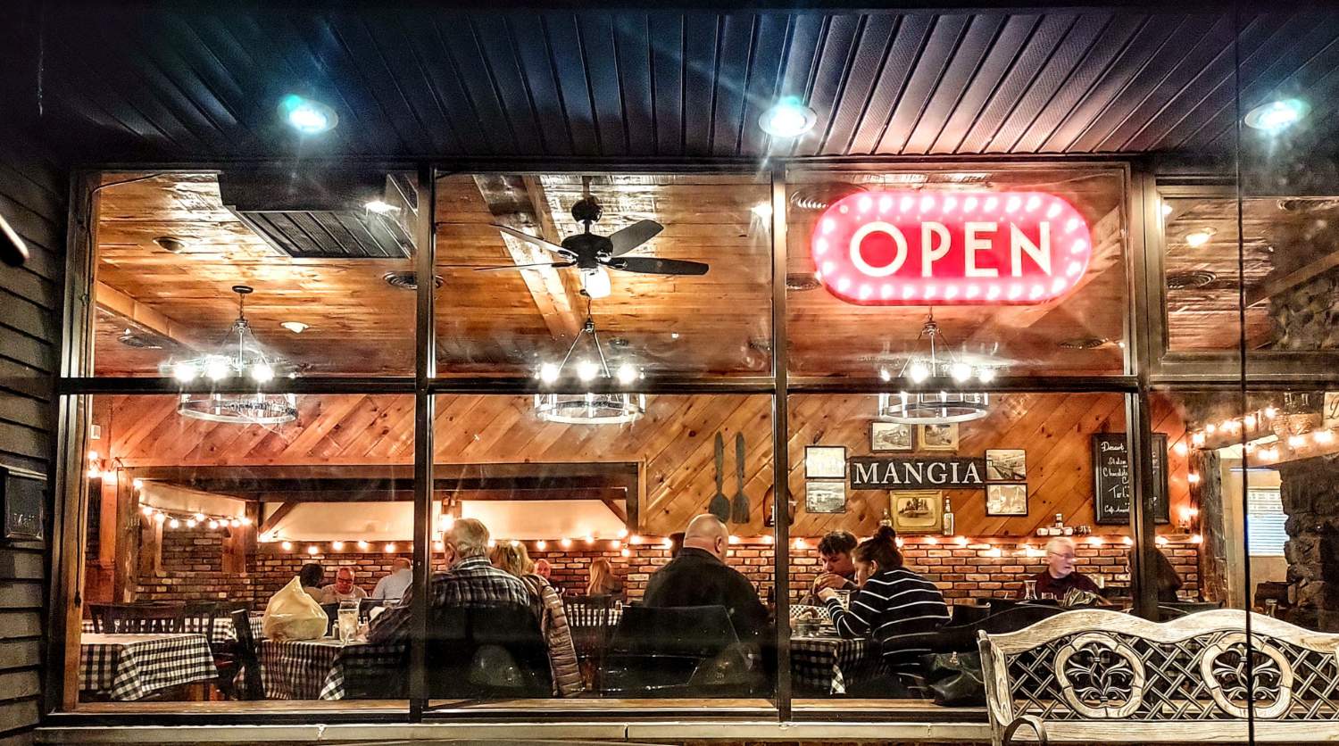 Solve The Risk Takers Schenectady NY jigsaw puzzle online with 45 pieces