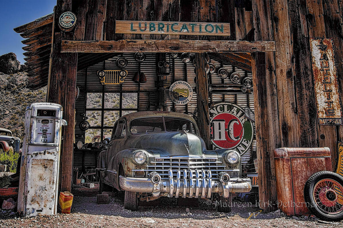 Solve lubrication jigsaw puzzle online with 260 pieces