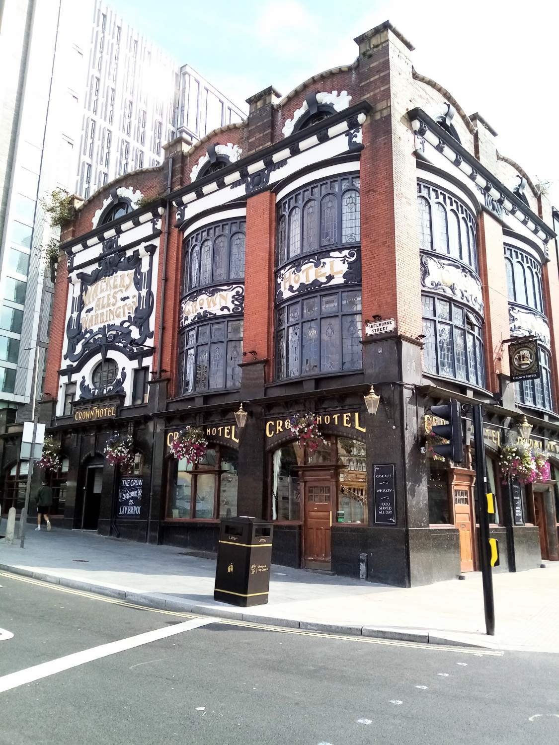 Solve Liverpool. jigsaw puzzle online with 130 pieces