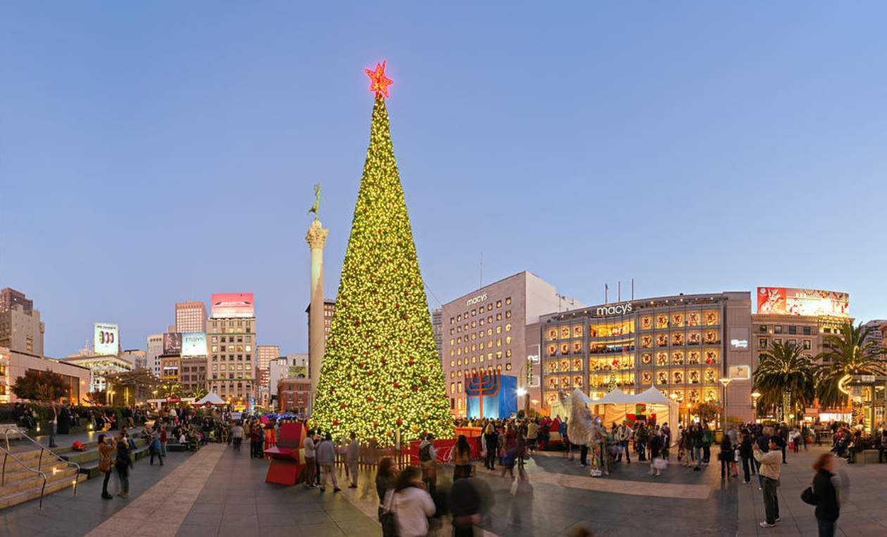 Jigsaw Puzzle Union Square Christmas tree 77 pieces Jigidi