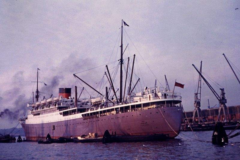 Solve Durban Castle jigsaw puzzle online with 24 pieces