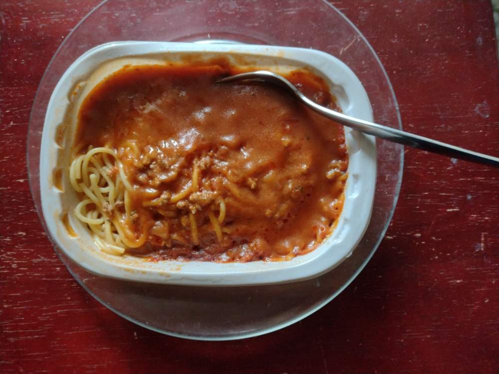 Solve Spaghetti Bolognese ready meal jigsaw puzzle online with 12 pieces