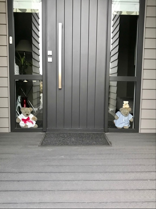 Solve Going on a Bear Hunt. jigsaw puzzle online with 12 pieces