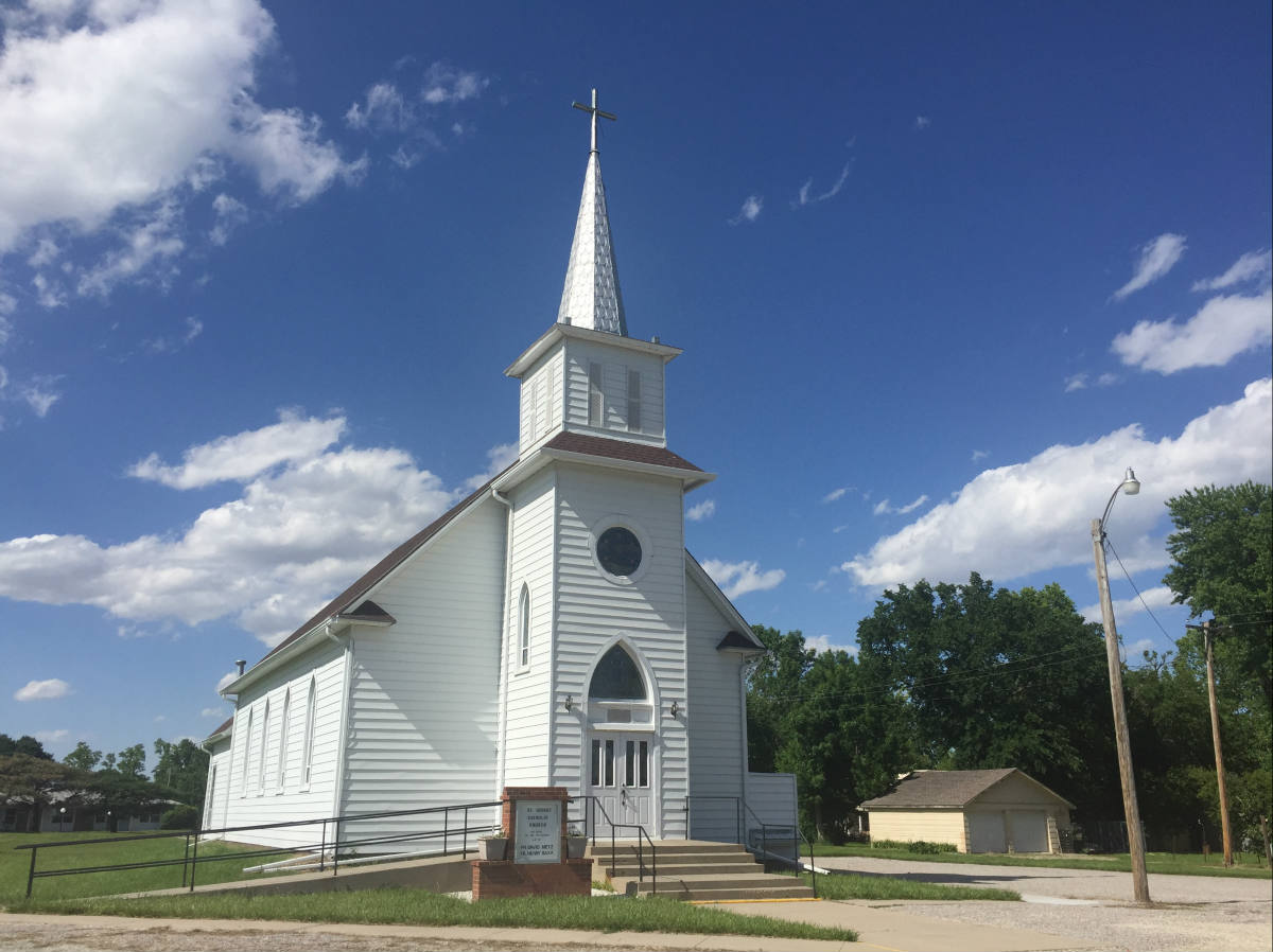 Solve St. Catholic Church In Munden, Kansas jigsaw puzzle online