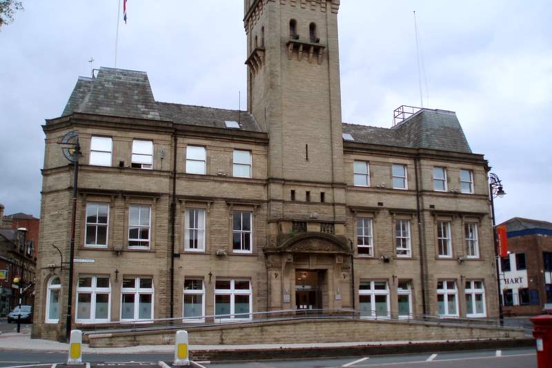 Solve Chorley Town Hall1 jigsaw puzzle online with 40 pieces