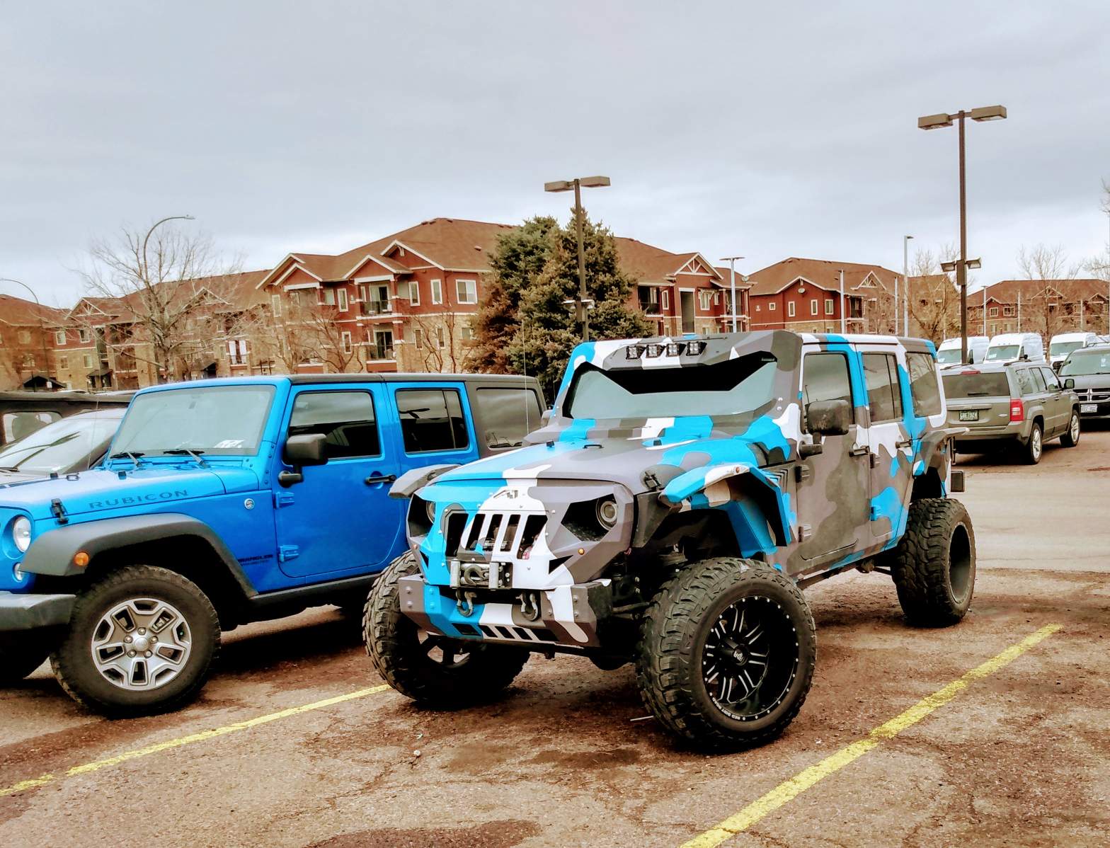 Solve Jeep wrangler! Bandit. . jigsaw puzzle online with 130 pieces