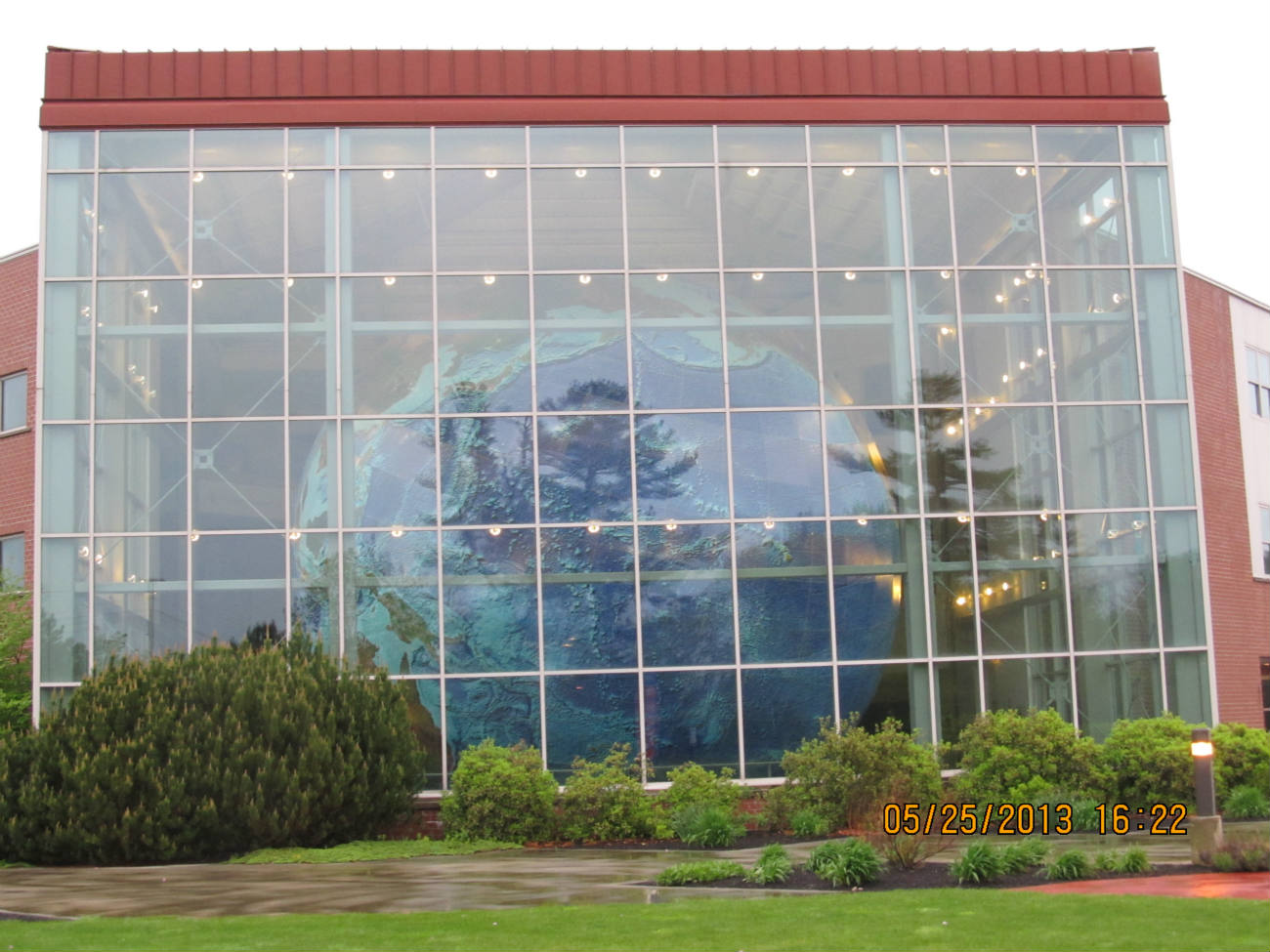 Solve 3 Story Map Store Maine jigsaw puzzle online with 130 pieces