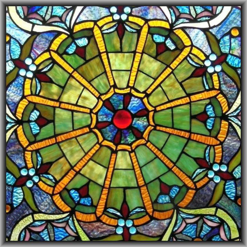 Solve stained glass window! jigsaw puzzle online with 64 pieces