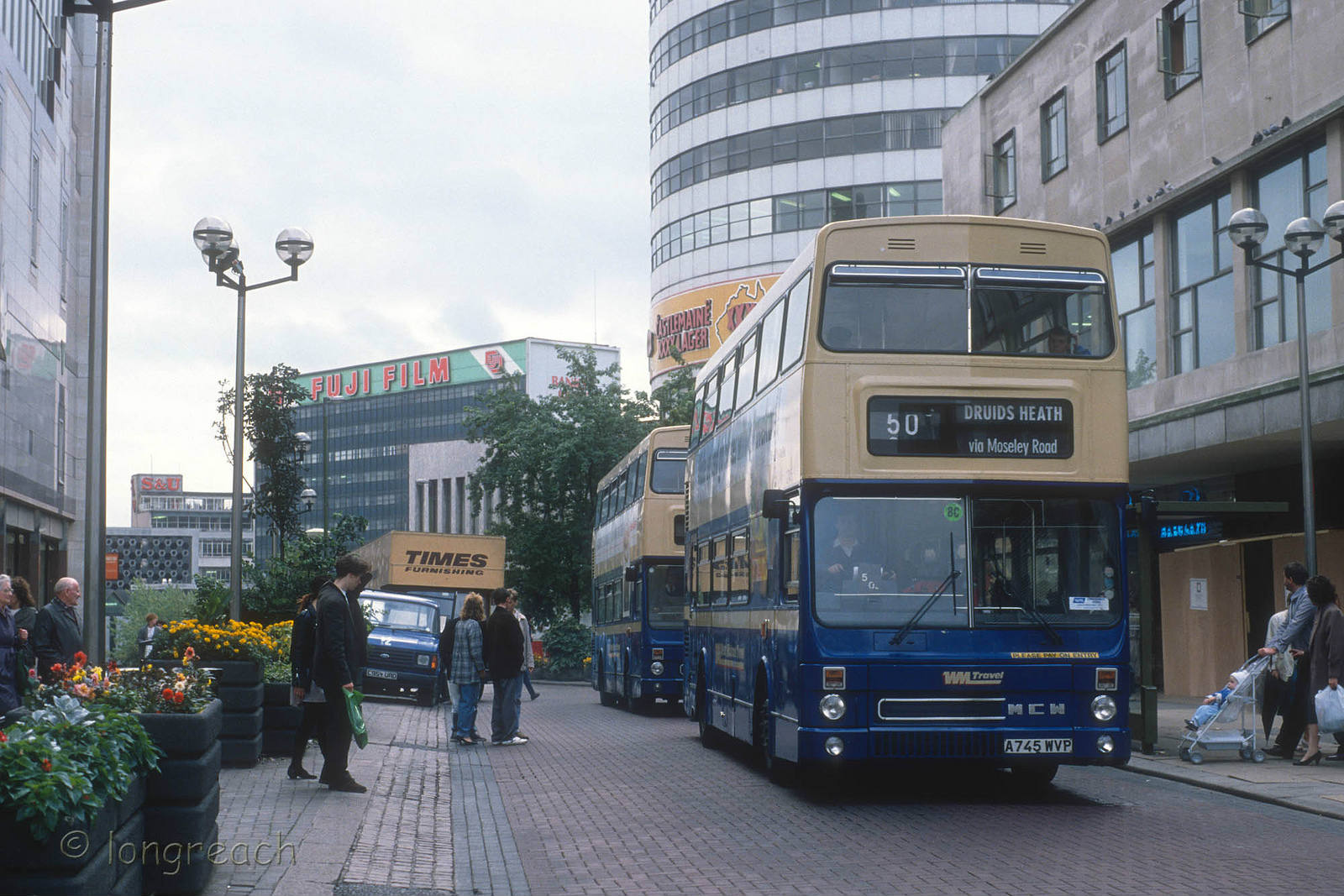 solve-birmingham-buses-1990s-jigsaw-puzzle-online-with-425-pieces