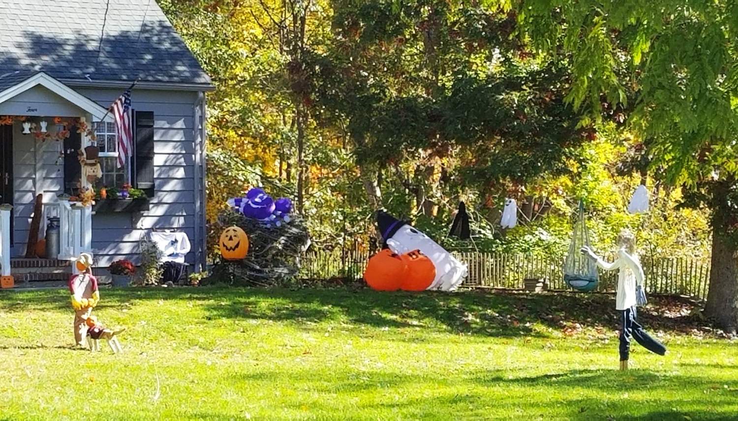 Solve Pumpkin-Heads Playing , Branchville, NJ jigsaw puzzle online with ...