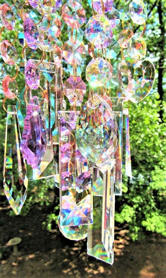 Solve Crystal Wind Chime jigsaw puzzle online with 112 pieces