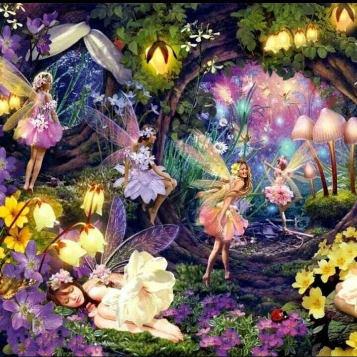 Solve Fairies in the forest jigsaw puzzle online with 81 pieces