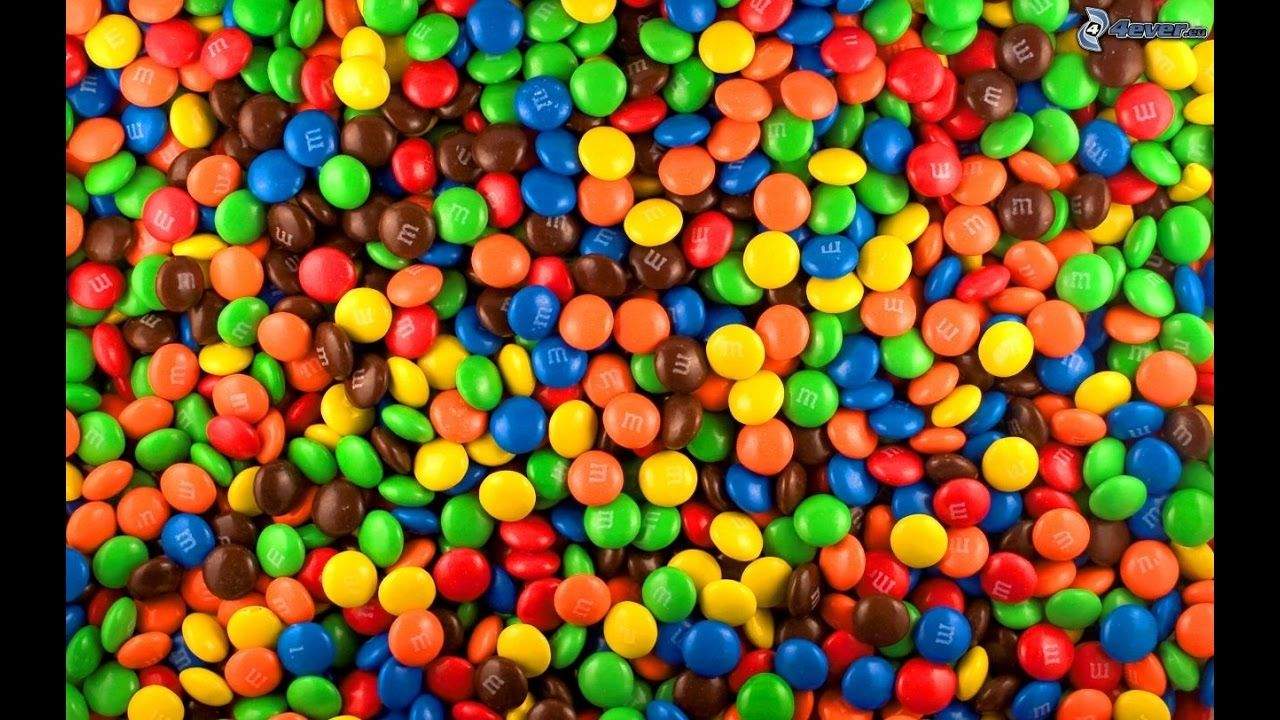Solve M&MS jigsaw puzzle online with 40 pieces