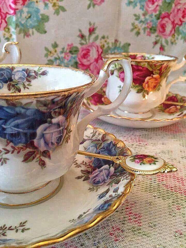 Solve Tea Cups In Blue And Rose jigsaw puzzle online with 63 pieces