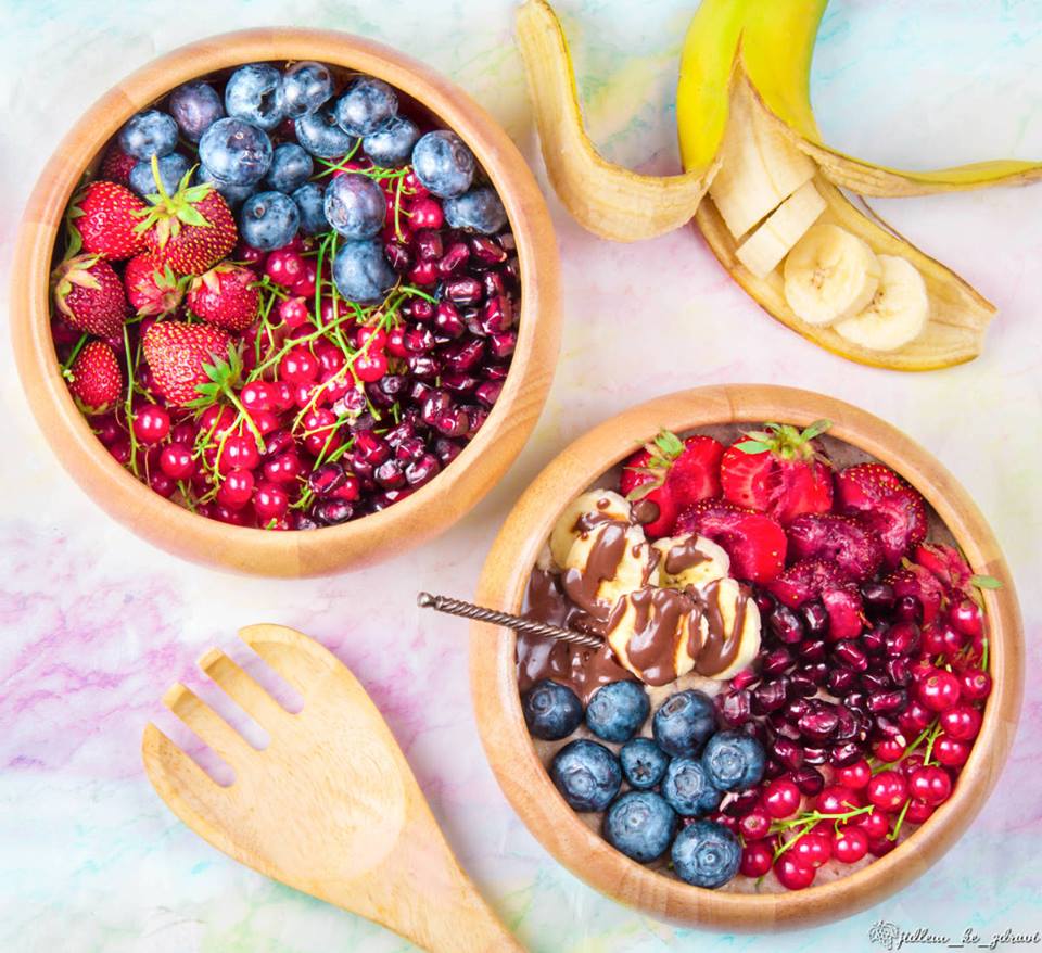 Solve Berry bowls jigsaw puzzle online with 110 pieces