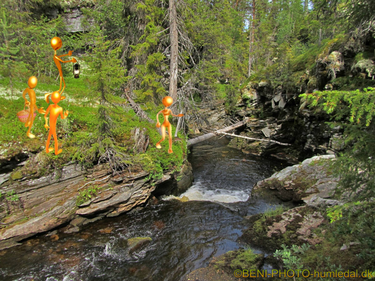 Solve The Quarry jigsaw puzzle online with 48 pieces