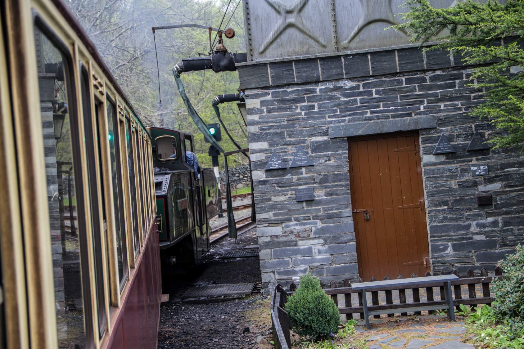 Solve Ffestiniog railway 29042014 iarll meirionnydd porthmadog to