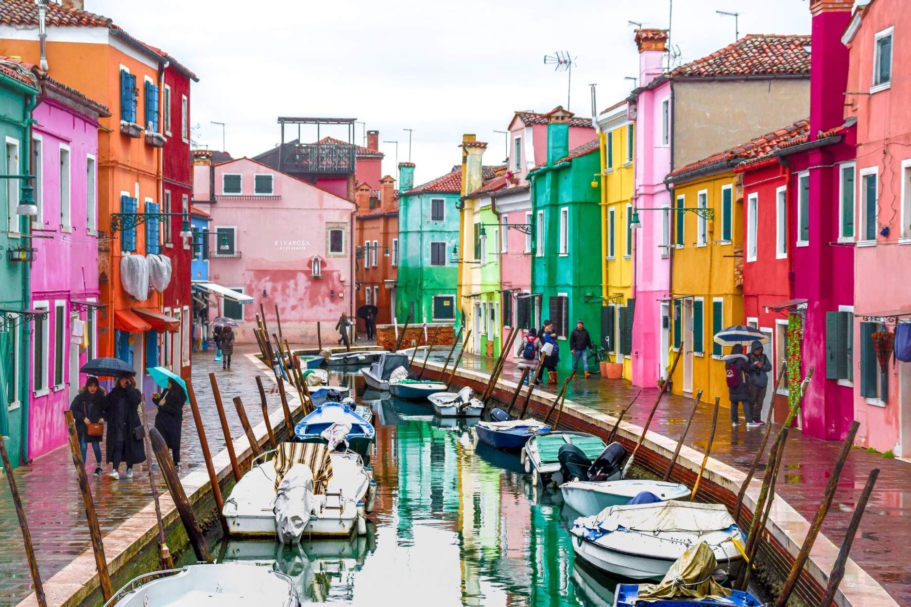 Solve Burano, Venice, Metropolitan City of Venice, Italy jigsaw puzzle online with 150 pieces