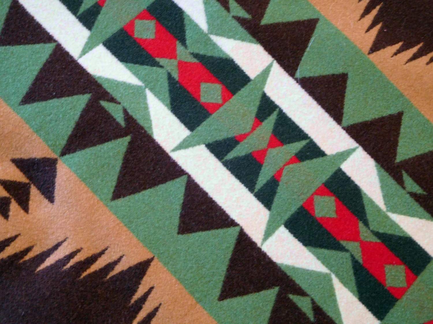 Solve My Pendleton blanket jigsaw puzzle online with 88 pieces