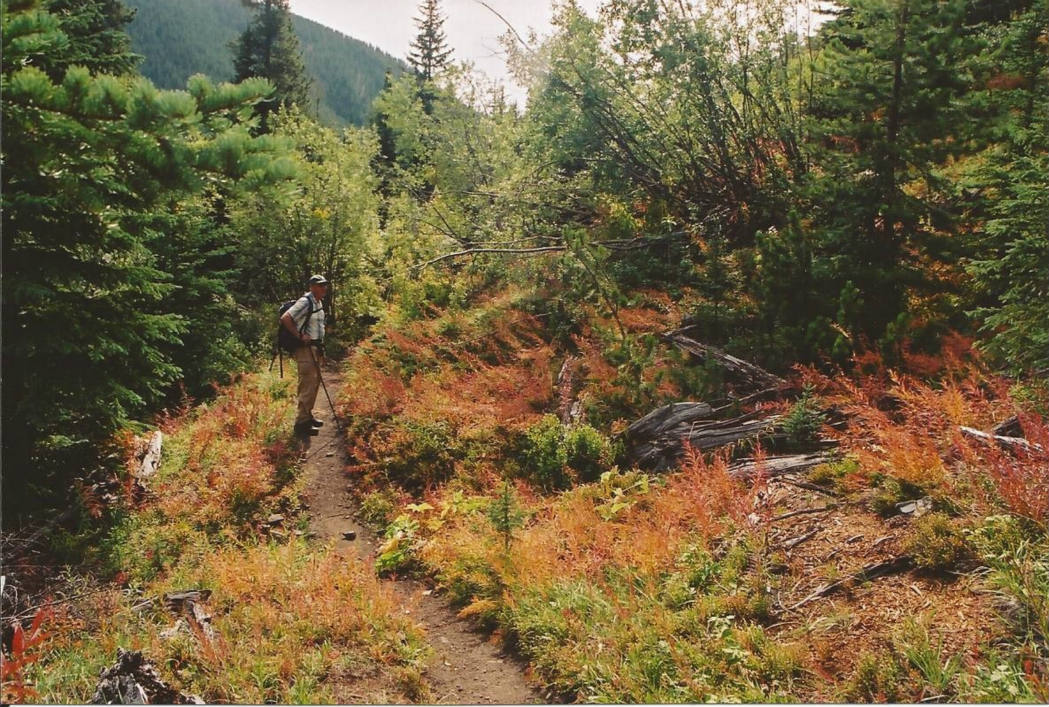 Solve Fall hike to Pickle Jar Lakes, Kananaskis, Canada jigsaw puzzle