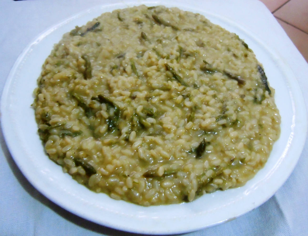 Solve Risotto agli asparagi selvatici jigsaw puzzle online with 80 pieces