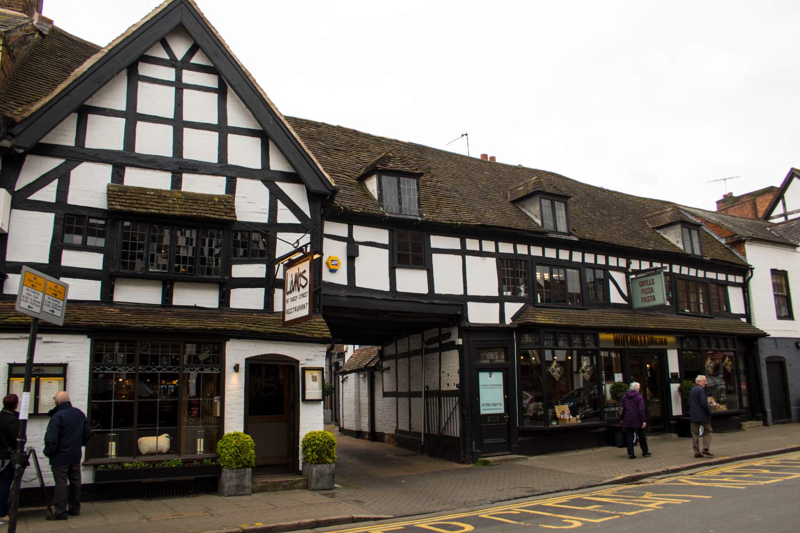 Solve Stratford upon Avon 21042017 lambs of sheep street 01 jigsaw