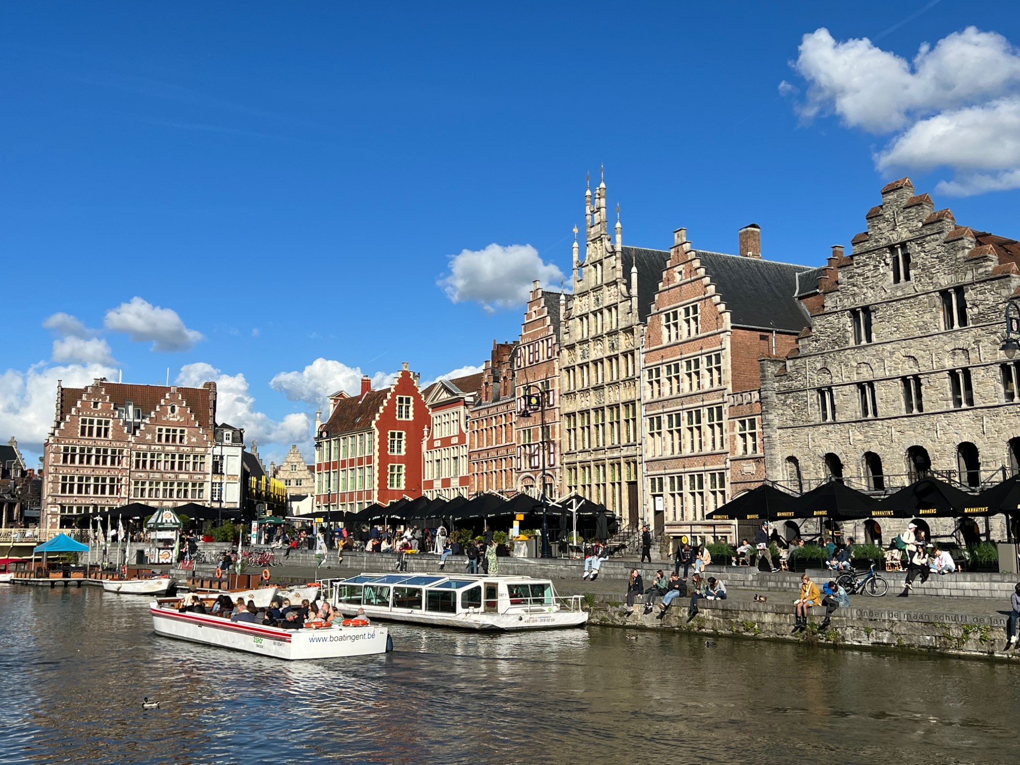 Solve In Ghent jigsaw puzzle online with 594 pieces
