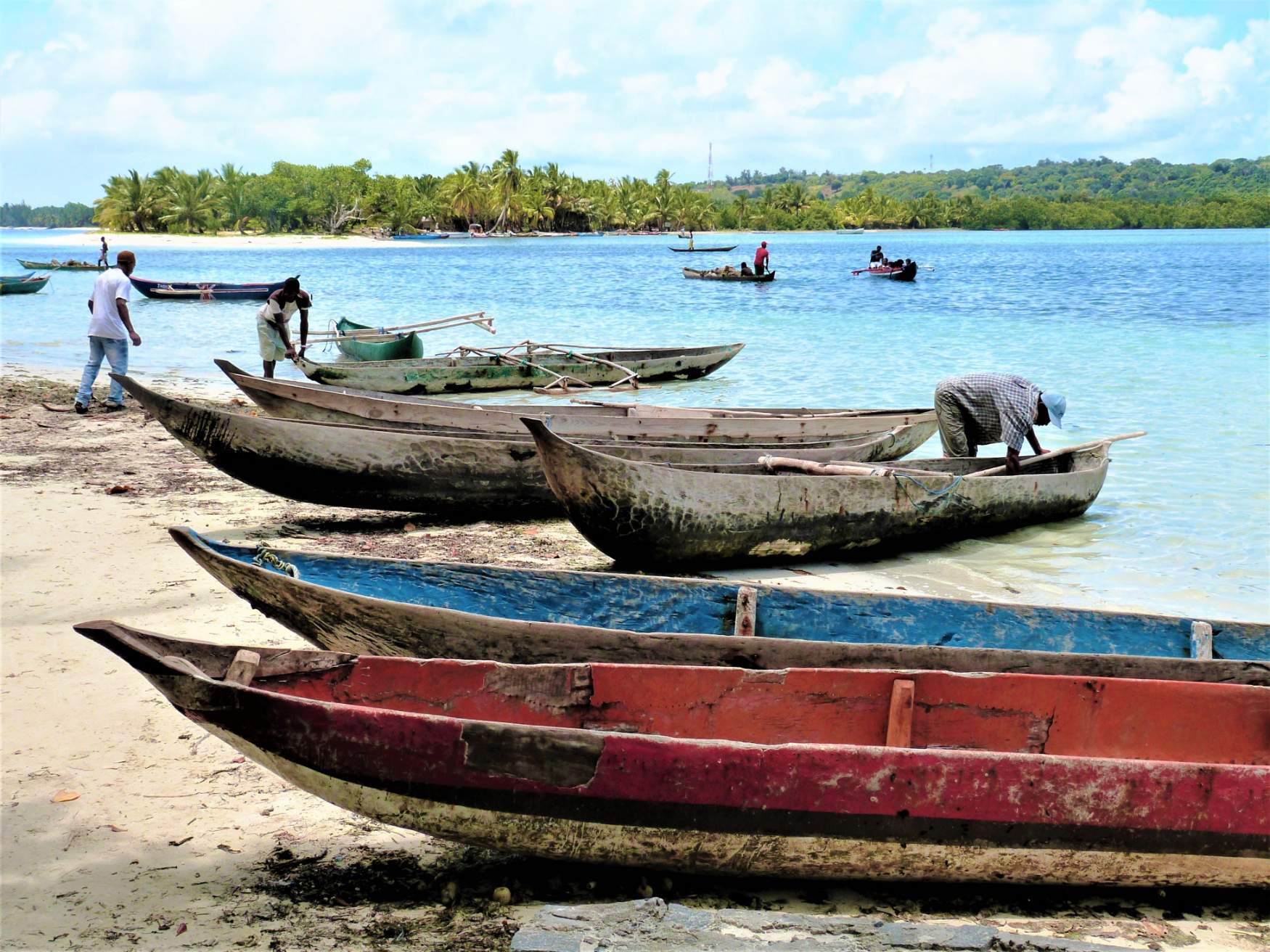 Solve Ile St Marie, Madagascar jigsaw puzzle online with 154 pieces