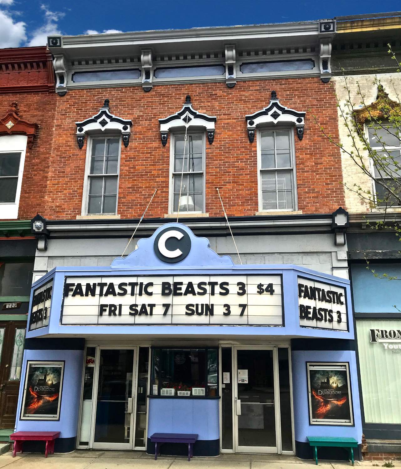 Solve Image 7799 jigsaw puzzle online with 575 pieces