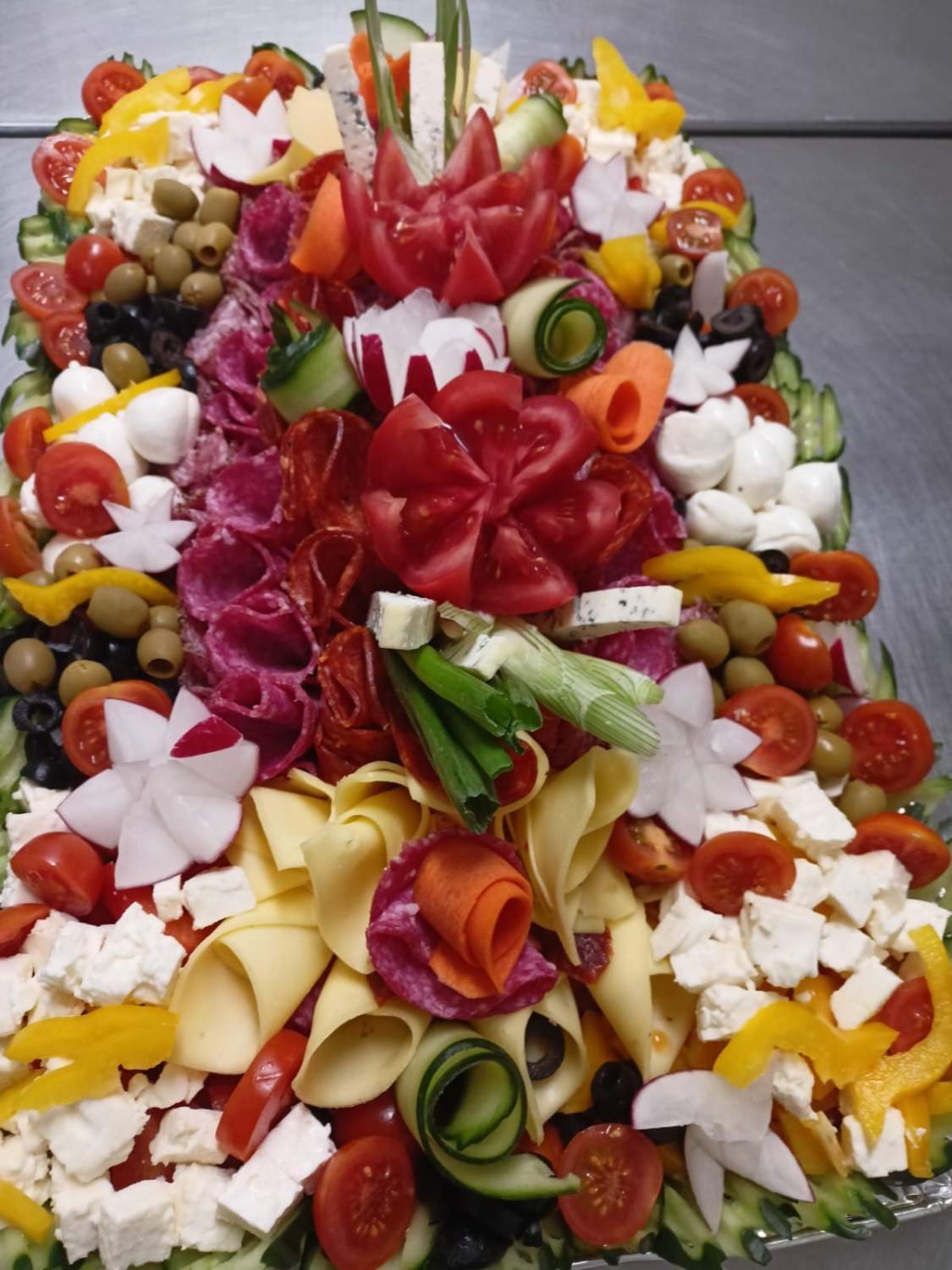 Solve Pro hosty ňamka jigsaw puzzle online with 500 pieces